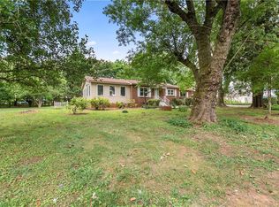 112 S Edward St, Calhoun, GA 30701