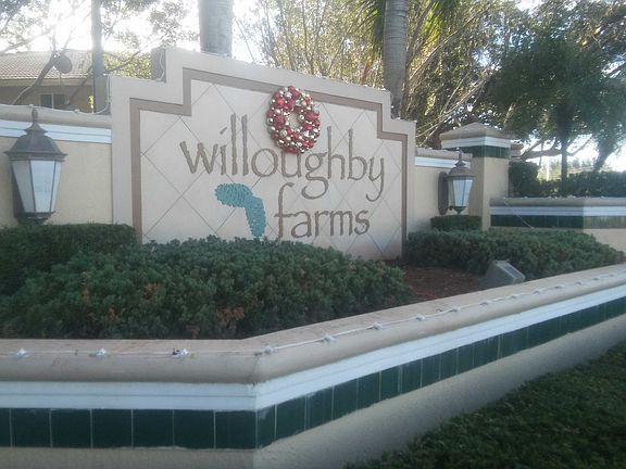 2nd image of 6153 Willoughby Cir