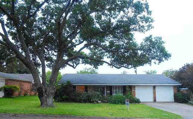 1st image of 1330 Melrose Dr