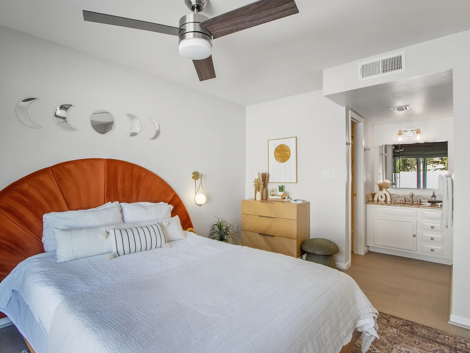 1 bed, 609 sqft, $1,800 — Photo 2