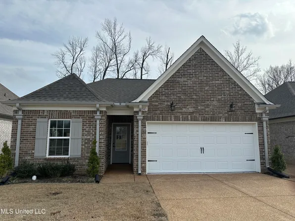 343 Country Garden Dr, Southaven, MS 38671
