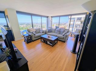 5445 N Sheridan Rd APT 3801, Chicago, IL 60640