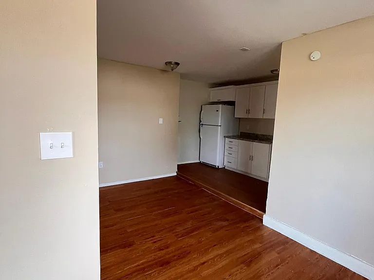 102 S Holland Ave #0 — Photo 6