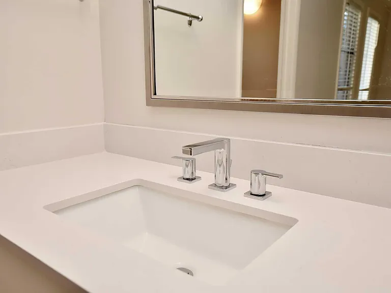 1075 N Old Woodward Ave — Photo 15
