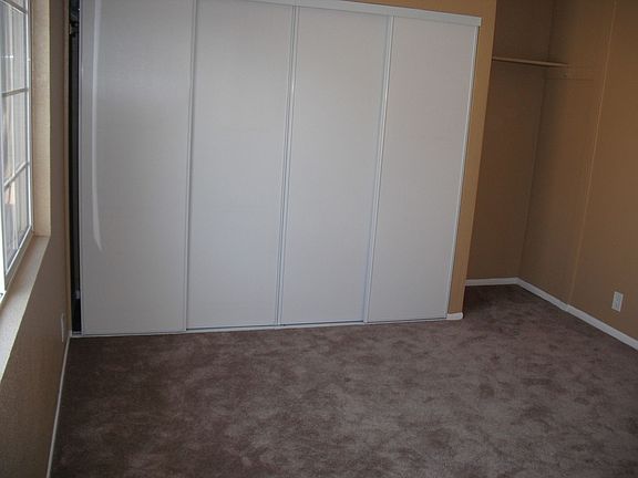 4th image of 24684 Atwood Ave