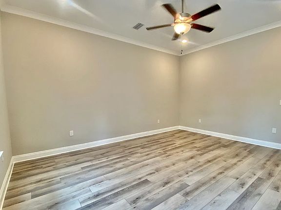 4th image of 90 Kara Lake Dr