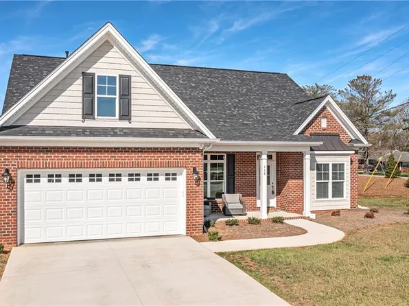 110 Rosewood Dr, Winston Salem, NC 27127