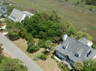 5 Seagrass Ln, Isle Of Palms, SC 29451