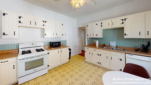 30 Roseclair St #2 Photo 1