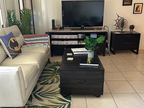 4th image of 20500 W Country Club Dr APT 508