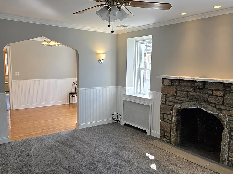 605 S Eagle Rd — Photo 3