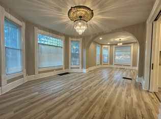 703 S Peoria Ave, Dixon, IL 61021