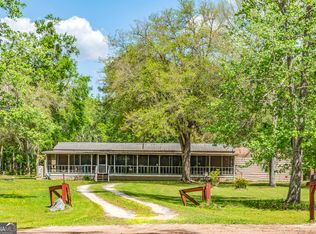 363 David Dr, Woodbine, GA 31569