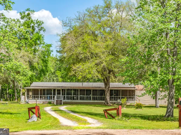 363 David Dr, Woodbine, GA 31569