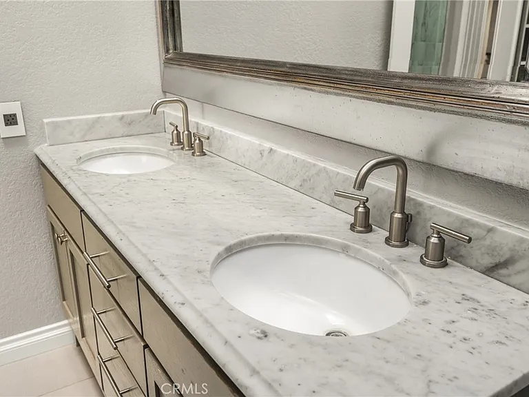16 Sudbury Pl #72 — Photo 47