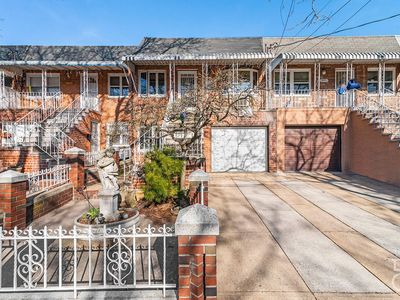 30-49 74th St, East Elmhurst, NY, 11370