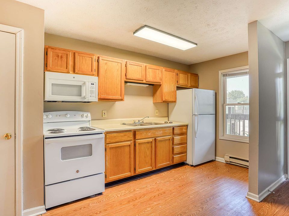 Kitchen cabinets white appliances window