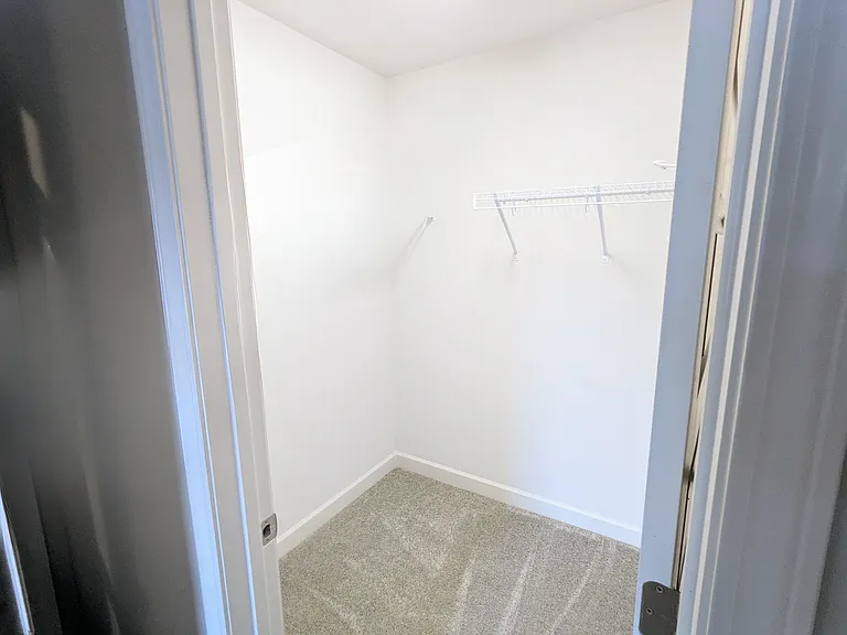 2748 Cloister Ln — Photo 25