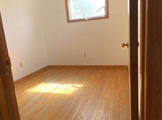 118 2nd Ave E, Dickinson, ND 58601