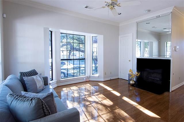 1st image of 3416 Normandy Ave #11