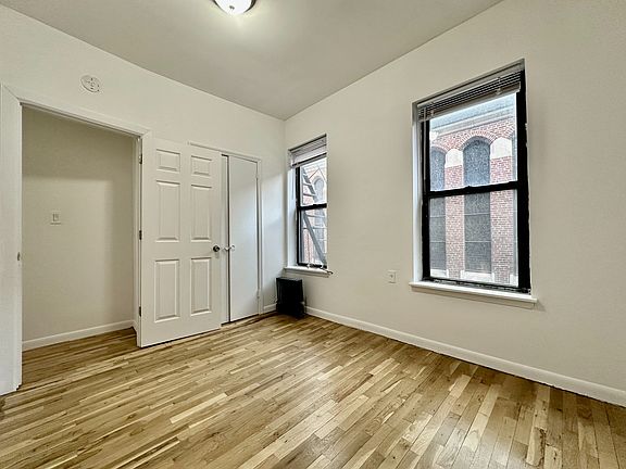3rd image of 1270 1st Ave #34