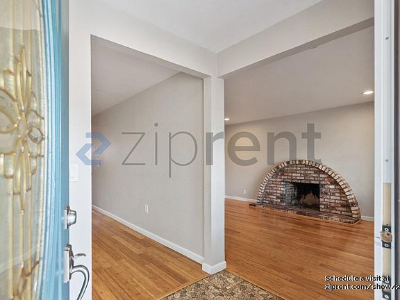 4th image of 1872 Anne Marie Ct