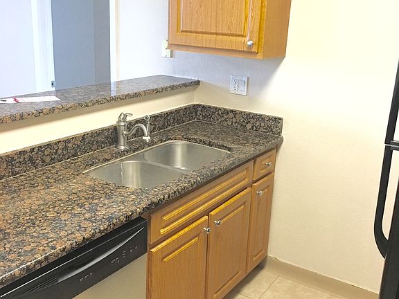 Kitchen with Bar