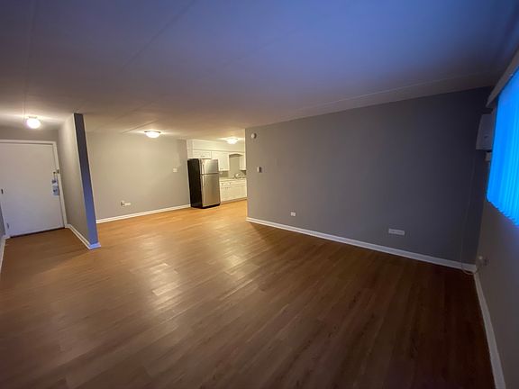 4th image of 18361 Glen Oak Ave APT B