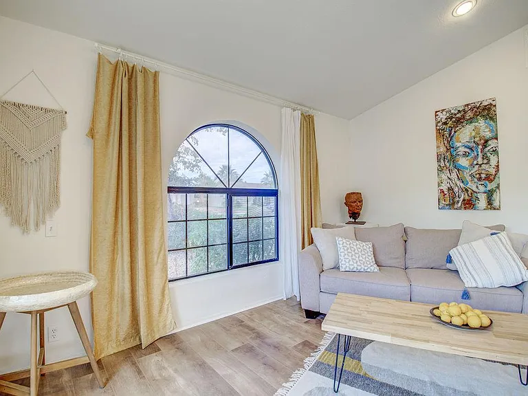 6308 W Port Royale Ln — Photo 54