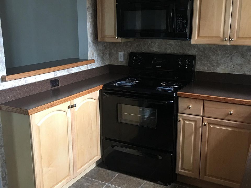 2nd image of 3418 Laredo Dr