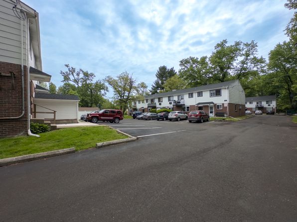 504 Woodland Ave #C-5