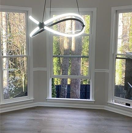 5th image of 1070 Meadowsong Cir