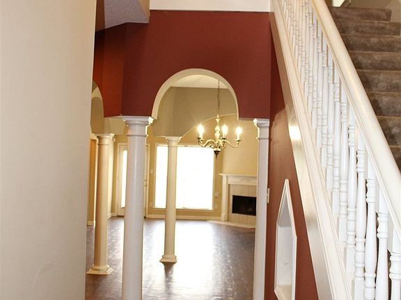 4th image of 9159 Berry Garden Cir