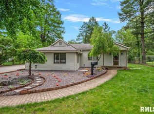 3104 S 3rd St, Southern View, IL 62703