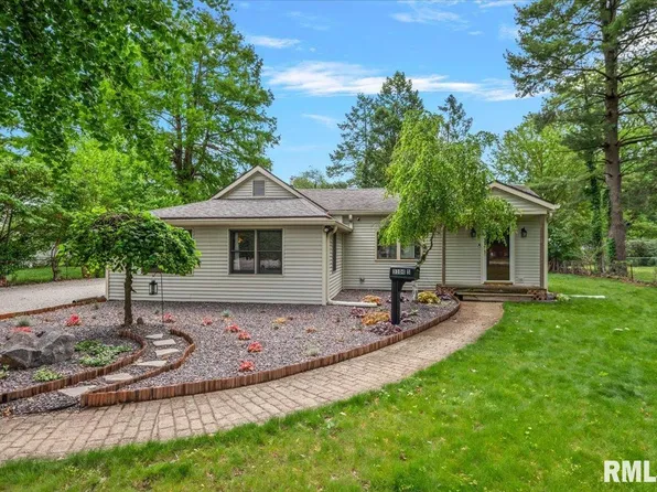3104 S 3rd St, Southern View, IL 62703