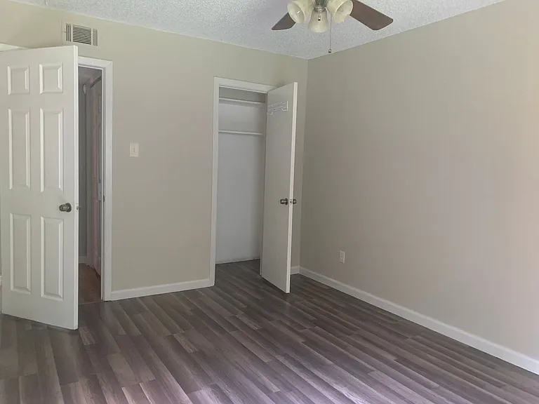 20 Creekdale Dr — Photo 13