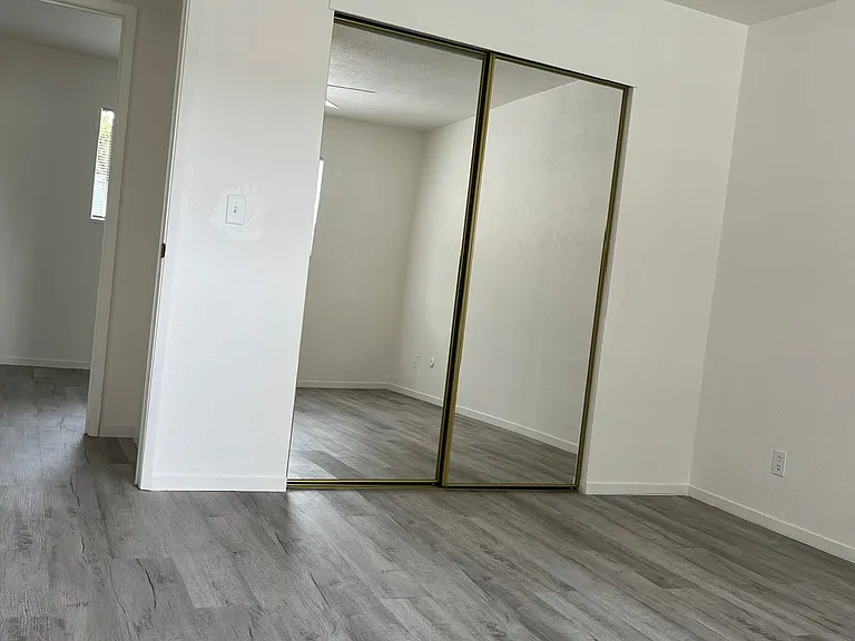 1019 Civic Center Dr #D — Photo 6