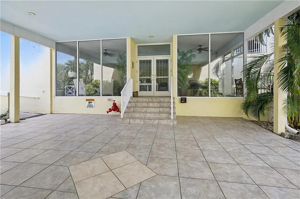 1026 Flamevine Ln — Photo 2