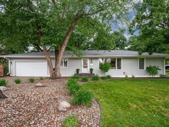 315 Meadow Ln N, Golden Valley, MN 55422