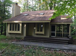 109 Elk Run Rd, Pocono Lake, PA 18347