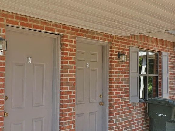 3rd image of 600 Baker Rd #B