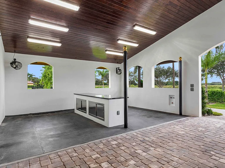 4985 Stables Way — Photo 55