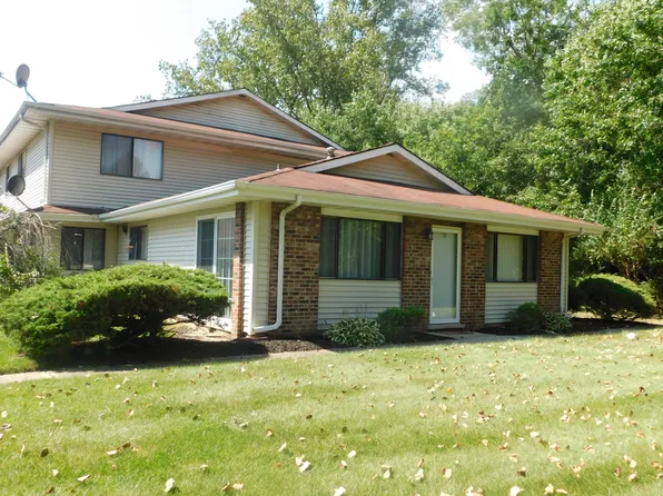 6859 Fillmore Dr, Merrillville, IN 46410