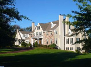 1421 Twos Glen Ln, Collegeville, PA 19426