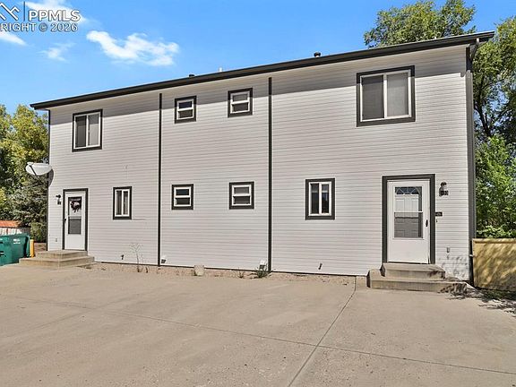 2nd image of 901 & 903 Teal Ct
