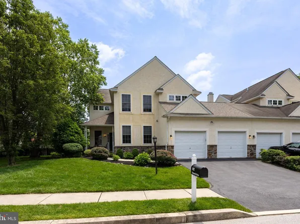 902 Chiswell Dr, Downingtown, PA 19335