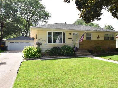 2961 South 102nd STREET, West Allis, WI, 53227