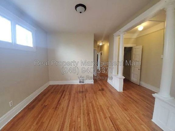 4th image of 644 E Ferry St #2E