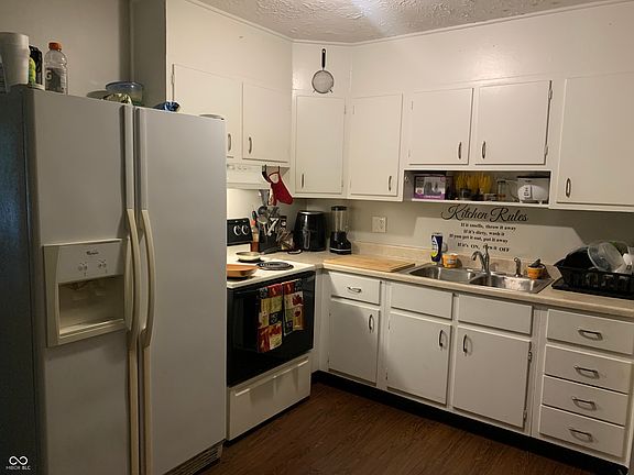 3rd image of 3723 N Joan Pl