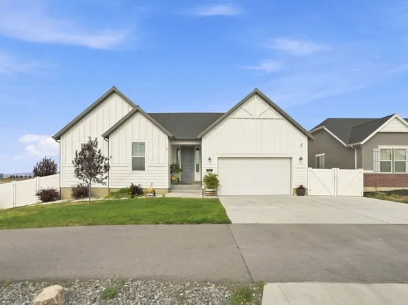 6017 N Sheps Ridge Rd, Eagle Mountain, UT 84005